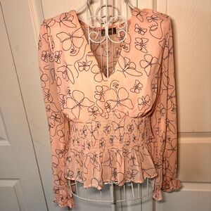 Lulumari Butterfly Print V-Neck Blouse - baby pink